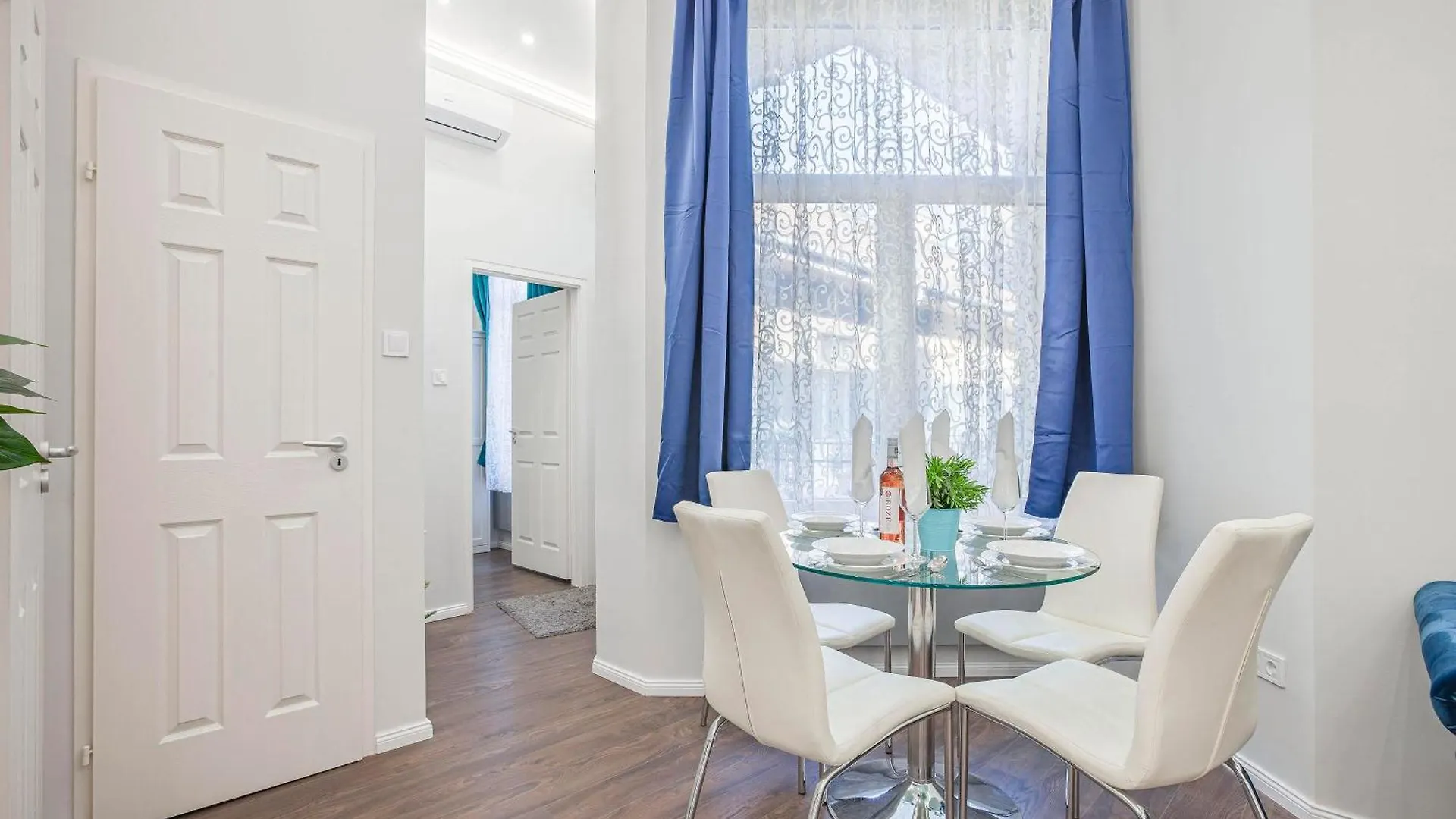 Downtown Haven Apartment Budapest